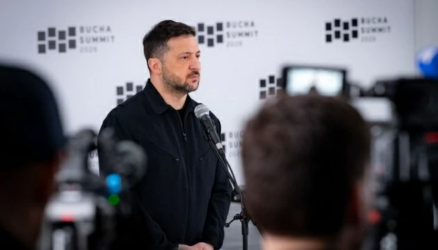 Hòa đàm Nga-Ukraine: Tổng thống Zelensky chuẩn bị họp với Mỹ, EU nhắc nhở vai trò không thể thiếu của châu Âu