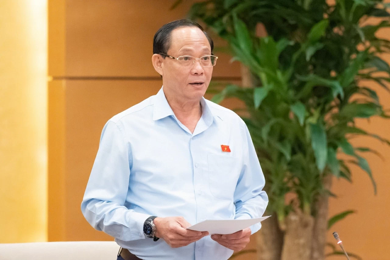 Ủy ban Thường vụ Quốc hội cho ý kiến về báo cáo kết quả thực hiện Chương trình giám sát năm 2025 và những tháng đầu năm 2026