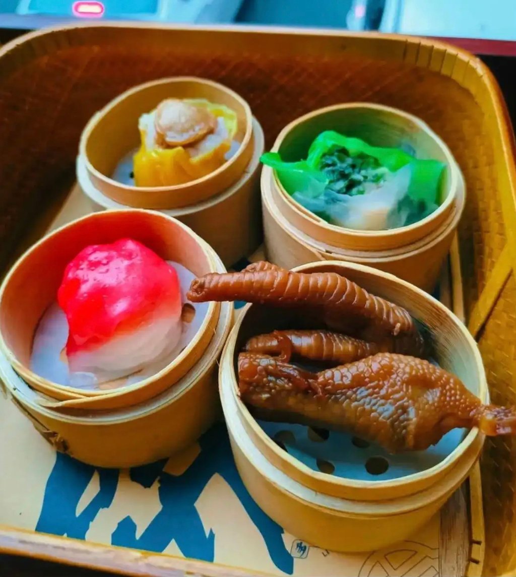 Có cơ hội, hãy trải nghiệm xe buýt giải trí ở Trung Quốc