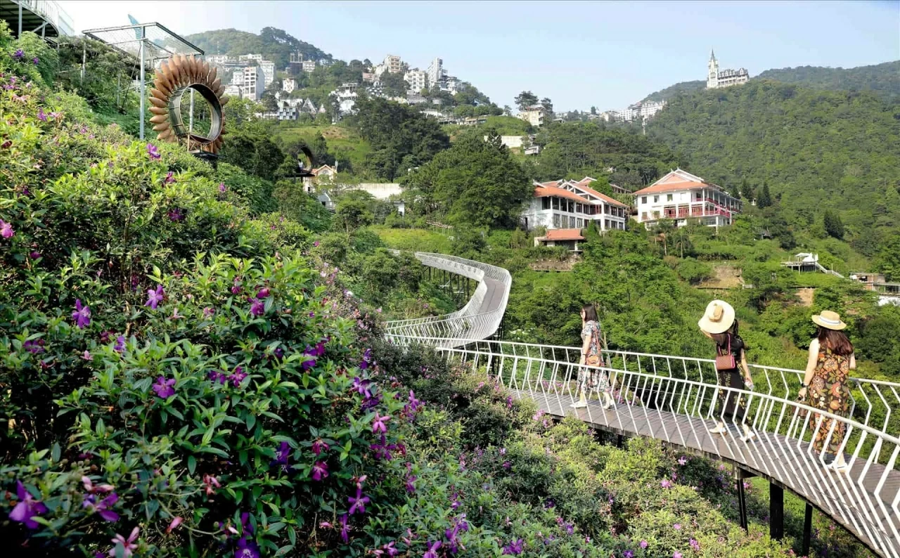 Du lịch ngắn ngày: Xu hướng 'đi trốn cuối tuần' của giới trẻ