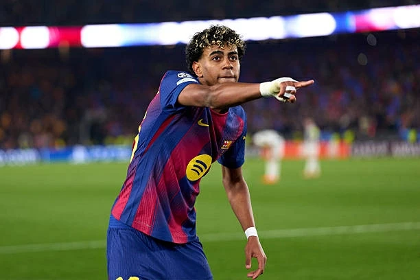 Yamal có thể nhận 10 triệu Euro/tháng tại Barcelona Yamal có thể nhận 10 triệu Euro/tháng tại Barcelona