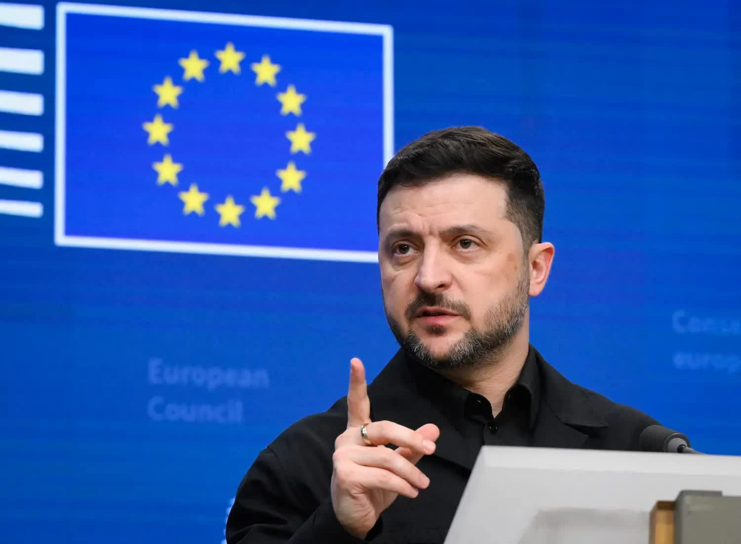 Nguồn tài trợ cho Ukraine đứng trước nguy cơ đình trệ, Tổng thống Zelensky kêu gọi Quốc hội hành động