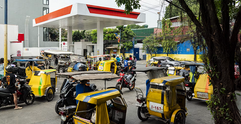 Cuộc khủng hoảng dầu mỏ toàn cầu đang biến thành một cuộc khủng hoảng trên mọi lĩnh vực Cuộc khủng hoảng dầu mỏ toàn cầu đang biến thành một cuộc khủng hoảng trên mọi lĩnh vực