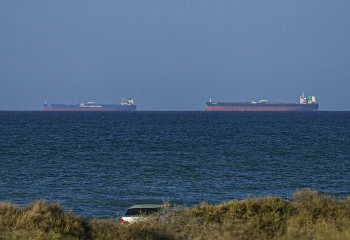 Eo biển Hormuz: Anh-Mỹ thúc đẩy các nỗ lực khôi phục tuyến hàng hải, Tổng thống Trump nhắc Iran tốt nhất không làm một việc