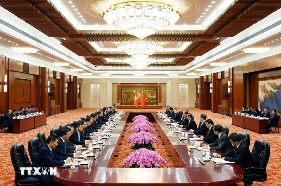 Tổng Bí thư, Chủ tịch nước Tô Lâm hội kiến Ủy viên trưởng Nhân đại toàn quốc Trung Quốc Triệu Lạc Tế