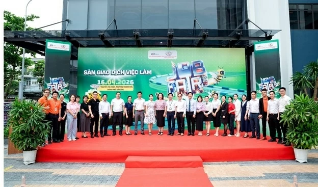 Việt Nam rút ngắn khoảng cách đào tạo - việc làm trong kỷ nguyên số Việt Nam rút ngắn khoảng cách đào tạo - việc làm trong kỷ nguyên số