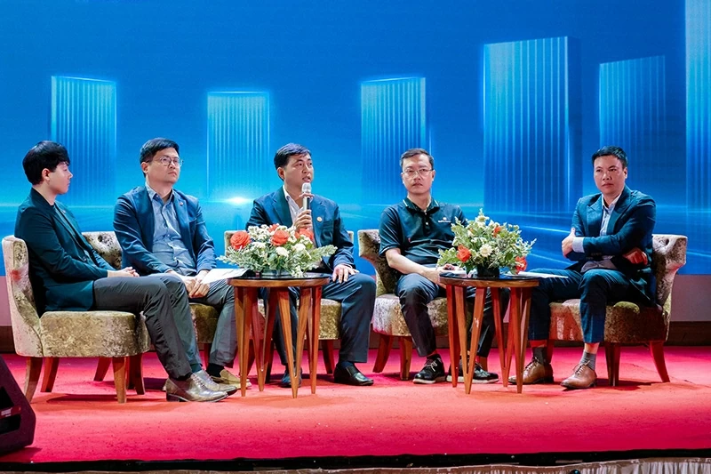 Hội thảo Điện mặt trời có lưu trữ: Giải pháp an toàn - hiệu quả cao và bền vững lâu dài mở ra góc nhìn mới cho thị trường