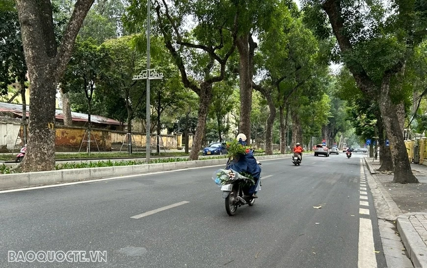 Dự báo thời tiết 10 ngày tới (18-28/4): Bắc Bộ có mưa rào, dông; Bắc Trung Bộ và các khu vực khắc ngày nắng, có nơi nắng nóng