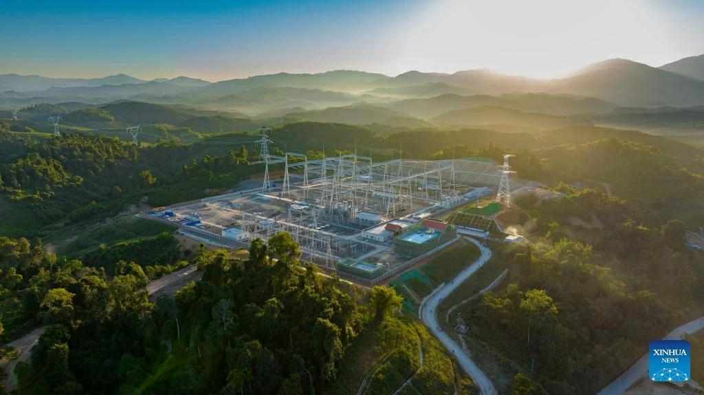 Trung Quốc, Lào vận hành đường dây điện 500kV xuyên biên giới đầu tiên