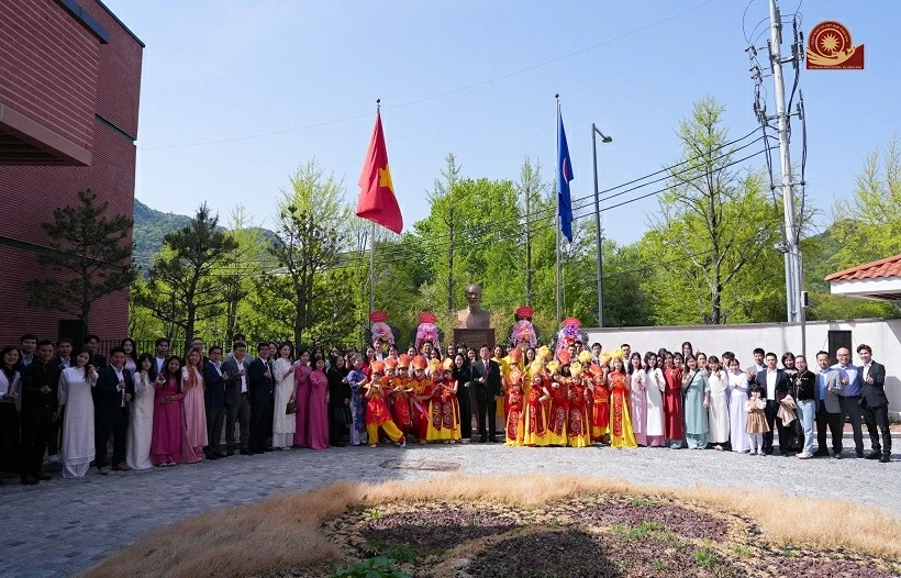 Ngày Giỗ Tổ không biên giới
