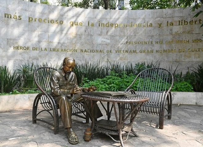 Thông tin về việc di dời tượng Chủ tịch Hồ Chí Minh ở Mexico
