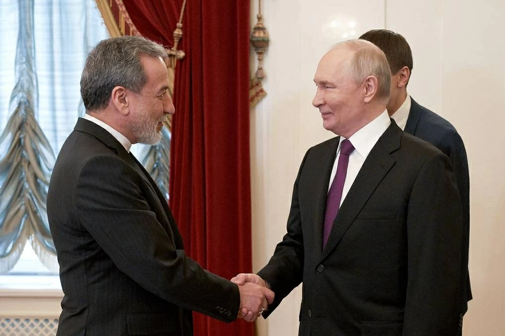 Xung đột Trung Đông: Iran khẳng định đã cho thế giới thấy sức mạnh, Tổng thống Putin tiết lộ ý định của Nga, ông Trump họp kín với đội ngũ an ninh Xung đột Trung Đông: Iran khẳng định đã cho thế giới thấy sức mạnh, Tổng thống Putin tiết lộ ý định của Nga, ông Trump họp kín với đội ngũ an ninh