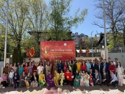 Gắn kết cộng đồng người Việt tại Bulgaria qua Lễ Giỗ Tổ Hùng Vương và kỷ niệm ngày 30/4