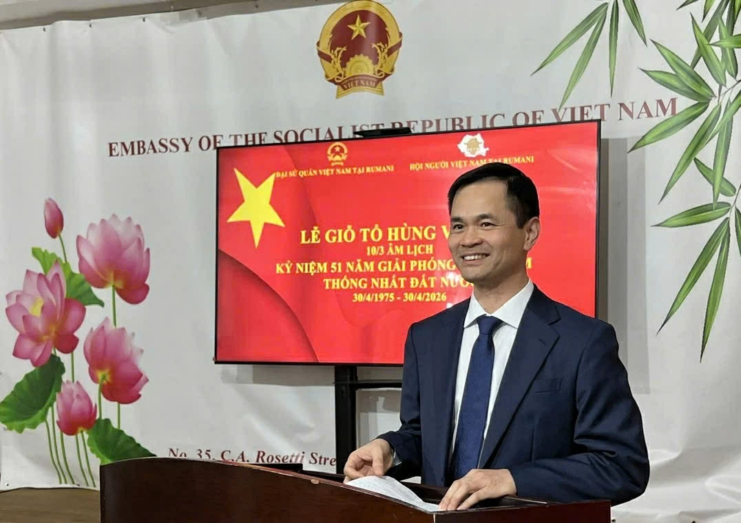 Đại sứ Lê Vĩnh Thắng phát biểu tại buổi lễ (Nguồn: Đại sứ quán Việt Nam tại Rumani)