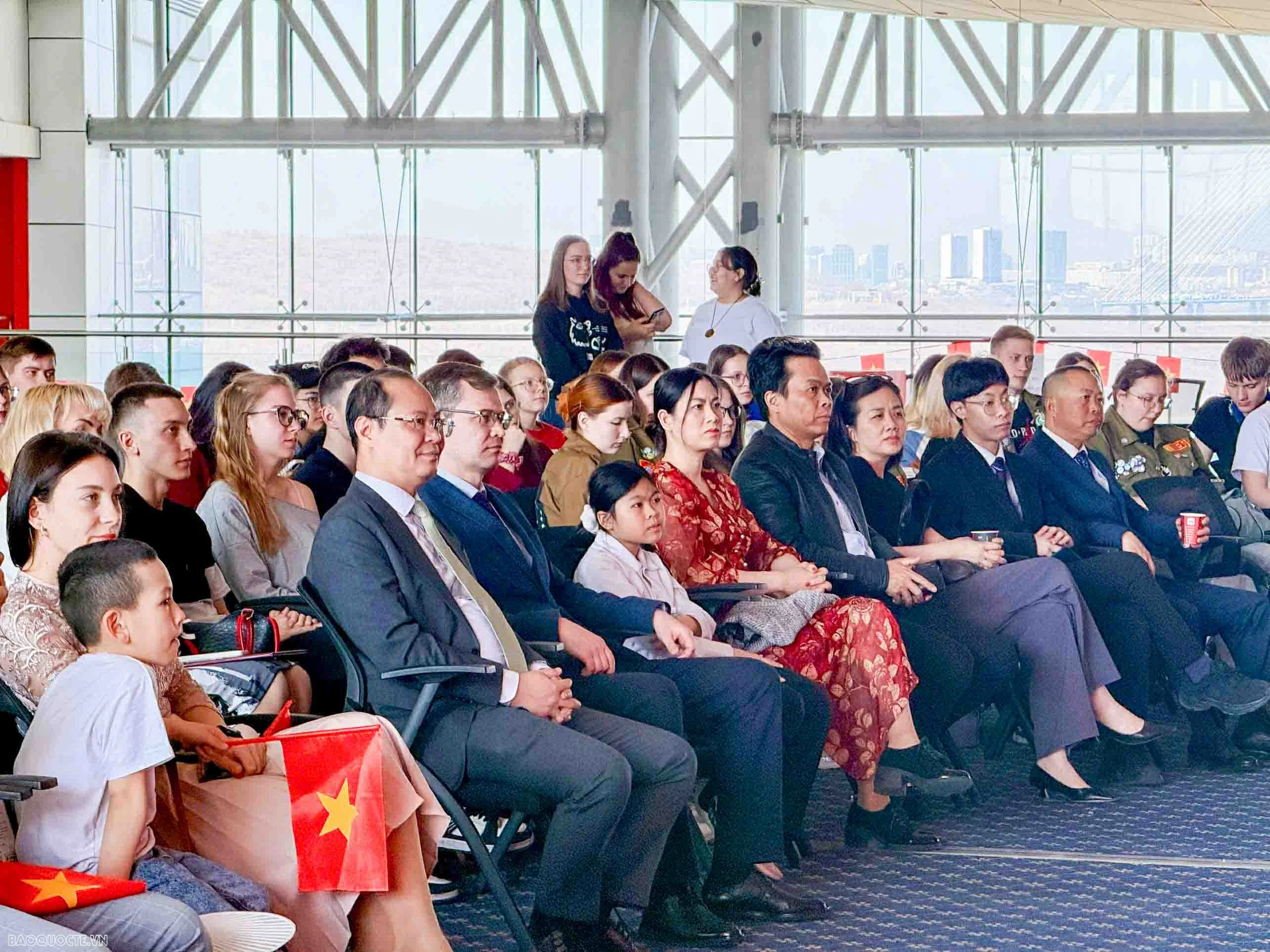 Sôi nổi Lễ hội Văn hóa Việt Nam tại Đại học Tổng hợp Liên bang Viễn Đông (FEFU) Sôi nổi Lễ hội Văn hóa Việt Nam tại Đại học Tổng hợp Liên bang Viễn Đông (FEFU)
