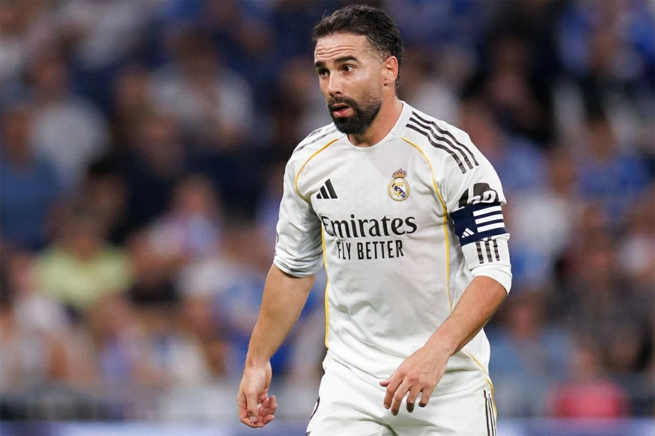 Real Madrid ngột ngạt: Chia phe nhóm và bất mãn Mbappe