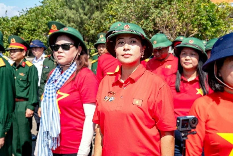 Trường Sa - Nơi niềm tin chạm vào máu thịt Tổ quốc Trường Sa - Nơi niềm tin chạm vào máu thịt Tổ quốc
