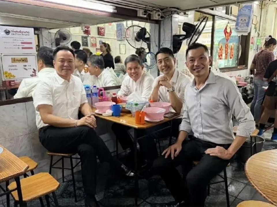 Từ cháo vỉa hè đến Isan cay nồng: "Gu" ẩm thực của Thủ tướng Anutin