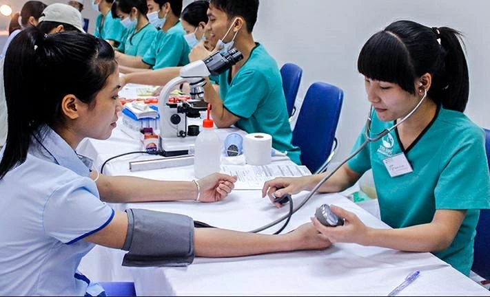 Từ năm 2026, tổ chức khám sức khỏe định kỳ miễn phí cho người dân