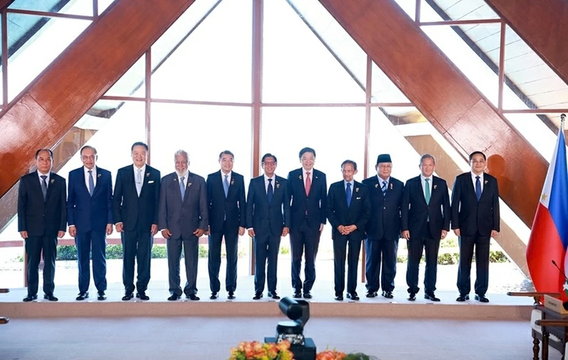 Thủ tướng dự Phiên họp hẹp của lãnh đạo các nước ASEAN Thủ tướng dự Phiên họp hẹp của lãnh đạo các nước ASEAN