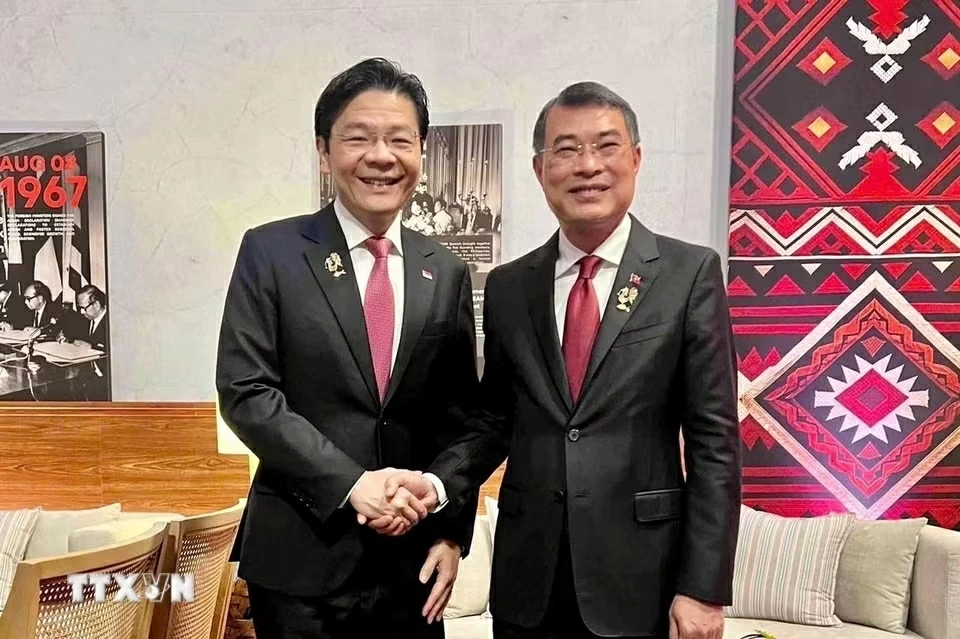 Đúng nhịp “đường ray” hợp tác Việt Nam-Singapore