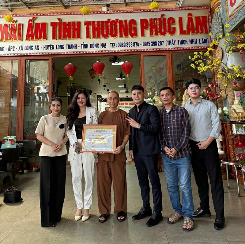 Phạm Thăng: ‘Đằng sau những nụ cười hoàn hảo là hành trình vượt qua tự ti’