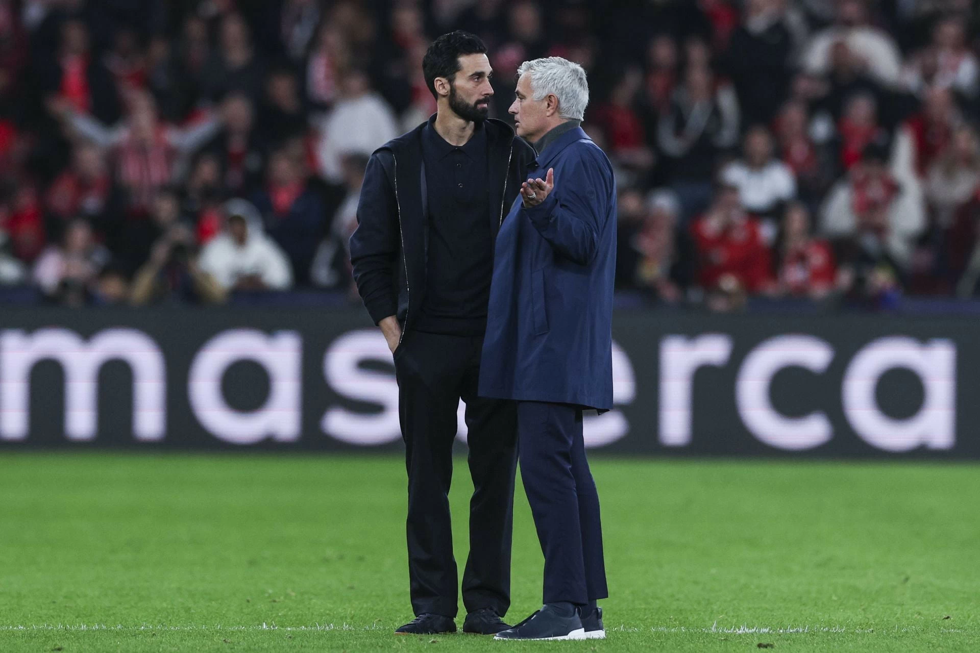 Real Madrid xử vụ Tchouameni và Valverde: Gọi tên Mourinho Real Madrid xử vụ Tchouameni và Valverde: Gọi tên Mourinho