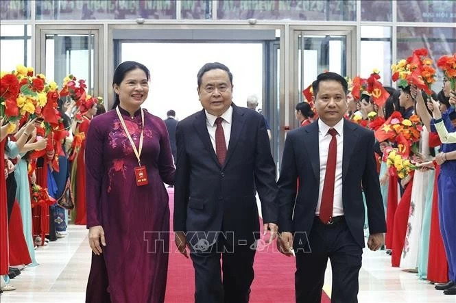 Lãnh đạo Đảng và Nhà nước tham dự Lễ Khai mạc trọng thể Đại hội đại biểu Mặt trận Tổ quốc Việt Nam lần thứ XI Lãnh đạo Đảng và Nhà nước tham dự Lễ khai mạc trọng thể Đại hội đại biểu Mặt trận Tổ quốc Việt Nam lần thứ XI