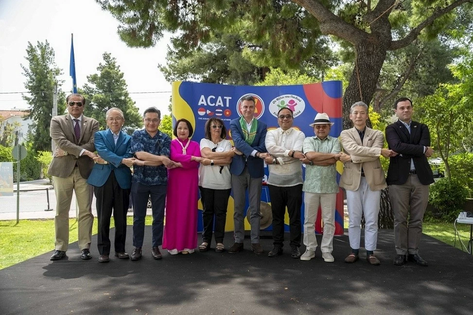 Lan tỏa bản sắc văn hóa, hình ảnh Việt Nam tại Hội chợ ASEAN Plus Friends Bazaar lần thứ 4 tại Hy Lạp