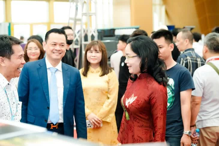 Cơ hội kết nối giao thương, chuyển giao công nghệ và thúc đẩy liên kết chuỗi ngành quảng cáo, giấy và bao bì Cơ hội kết nối giao thương, chuyển giao công nghệ và thúc đẩy liên kết chuỗi ngành quảng cáo, giấy và bao bì