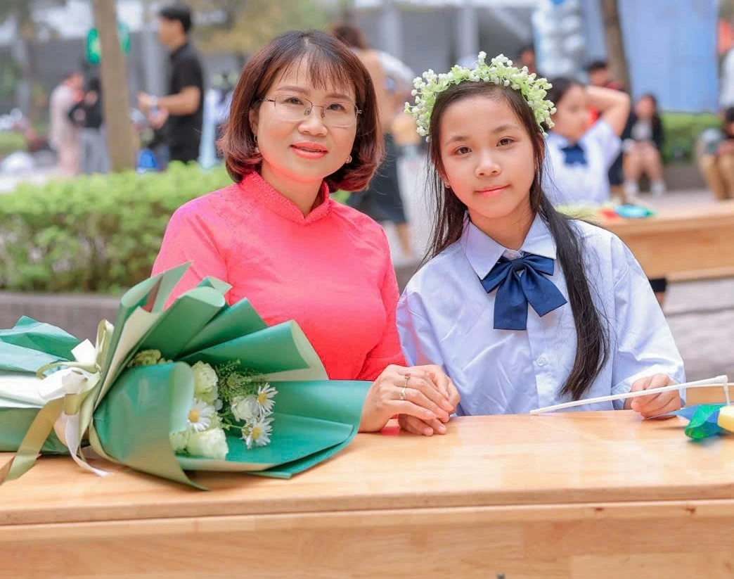 Gia đình - nơi dạy bài học đầu tiên về tình yêu thương và trách nhiệm Gia đình - nơi dạy bài học đầu tiên về tình yêu thương và trách nhiệm