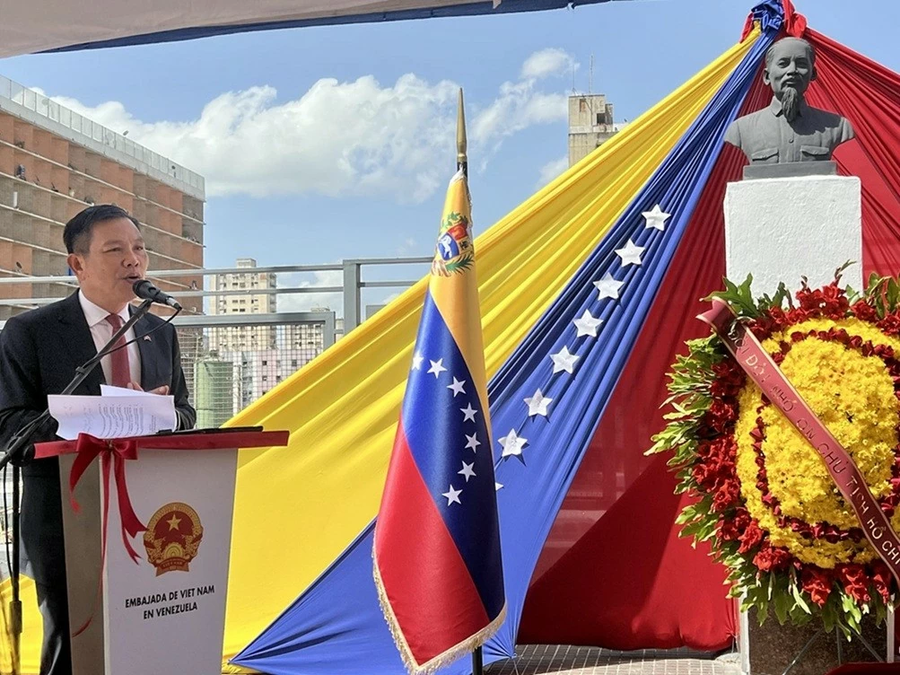 Venezuela tổ chức trọng thể Lễ kỷ niệm 136 năm ngày sinh Chủ tịch Hồ Chí Minh Venezuela tổ chức trọng thể Lễ kỷ niệm 136 năm ngày sinh Chủ tịch Hồ Chí Minh