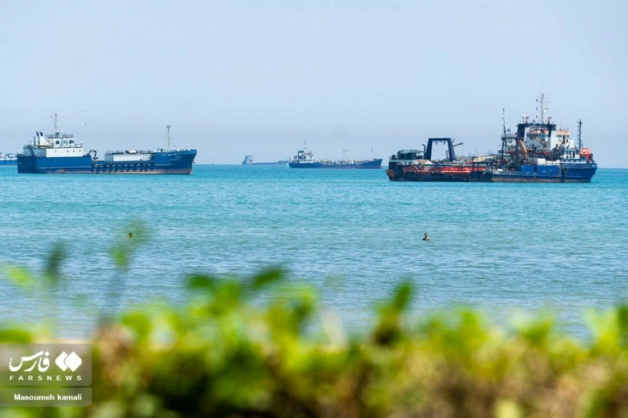 eo biển Hormuz.