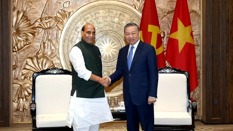 Tổng Bí thư, Chủ tịch nước Tô Lâm tiếp Bộ trưởng Quốc phòng Ấn Độ Rajnath Singh