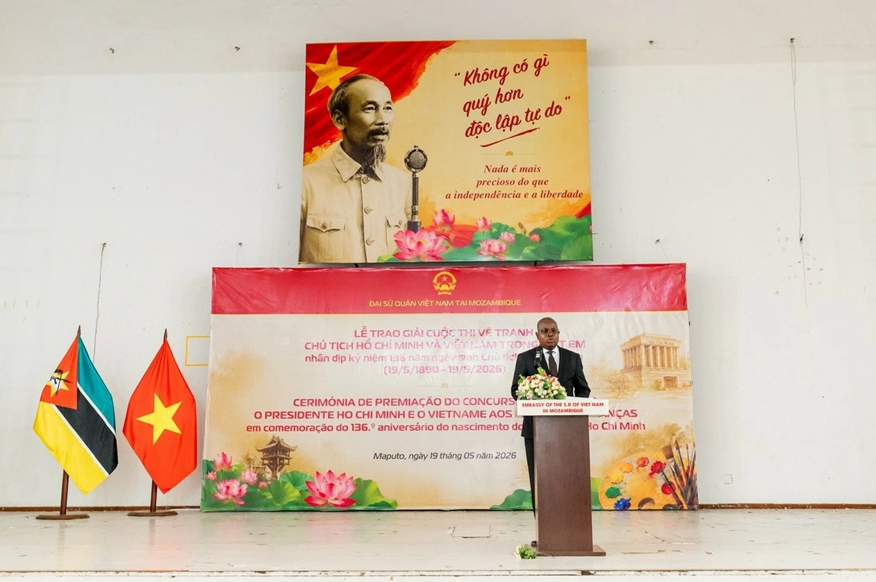 Đại sứ quán Việt Nam tại Mozambique trao giải cuộc thi vẽ tranh về Chủ tịch Hồ Chí Minh