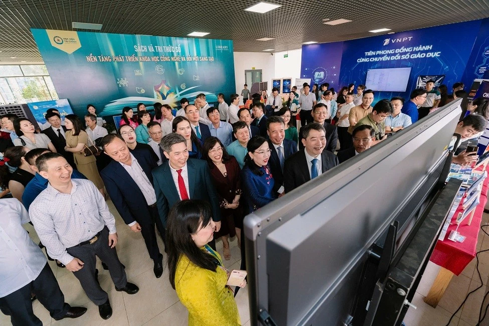 Học viện Tài chính tổ chức nhiều hoạt động chào mừng Ngày Khoa học, Công nghệ và Đổi mới sáng tạo Việt Nam 18/5