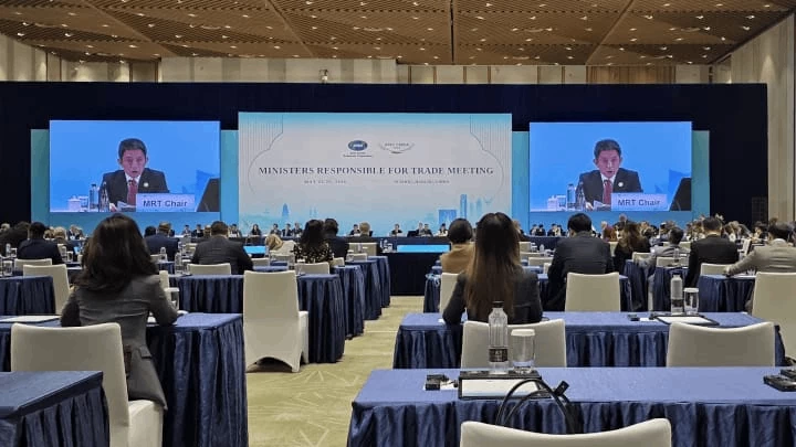 Hội nghị các bộ trưởng thương mại APEC diễn ra tại Trung Quốc với trọng tâm là thúc đẩy hợp tác kinh tế, củng cố chuỗi cung ứng và ứng phó các biến động thương mại toàn cầu.