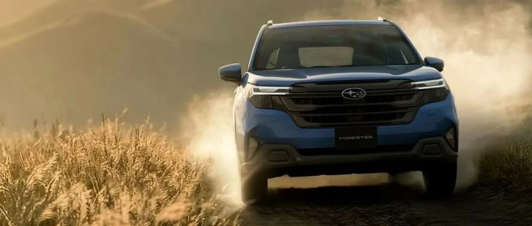 Forester Touring 2026 sở hữu nhiều chi tiết ngoại thất mang tính thực dụng. 