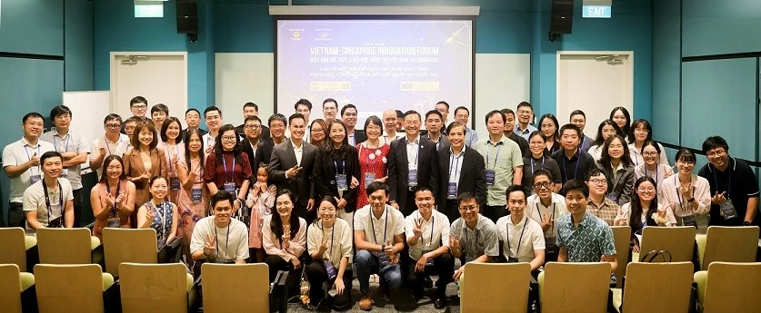 Đại sứ Nguyễn Phước Anh: Muốn đi sau về trước, Việt Nam cần giải được bài toán quản trị AI