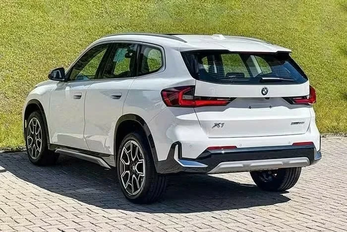 BMW Việt Nam hiện đã bắt đầu nhận đặt cọc cho BMW X1 2026, dự kiến ra mắt vào tháng 10 tới.