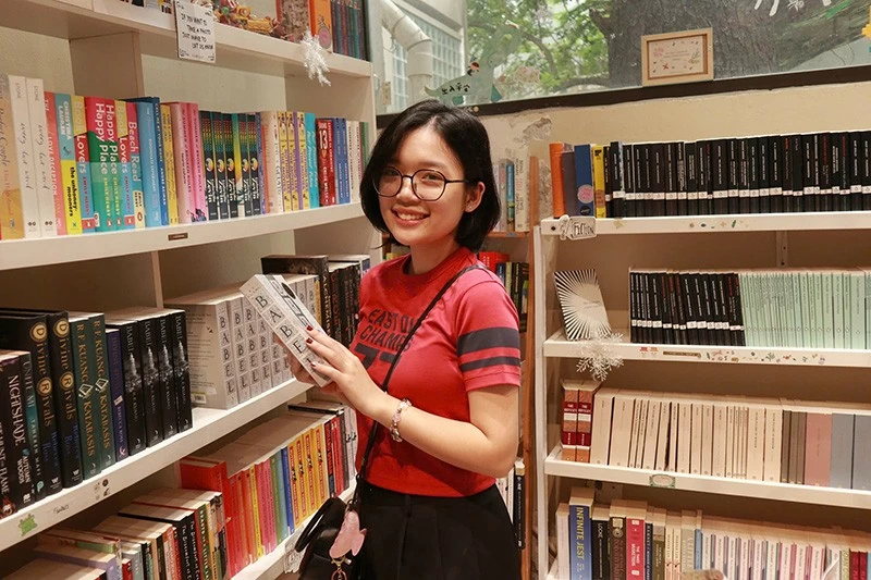 Bạn Khánh Linh, sinh viên năm nhất trường Đại học Khoa học Xã hội và Nhân văn.