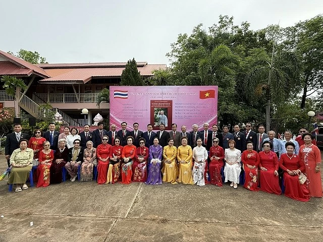 Dấu ấn Bác Hồ trong đời sống tinh thần của người Việt tại Thái Lan Dấu ấn Bác Hồ trong đời sống tinh thần của người Việt tại Thái Lan