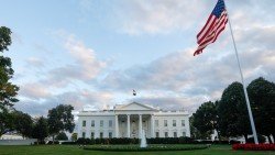 Truyền thông Iran hé lộ dự thảo thỏa thuận với Mỹ, Nhà Trắng lập tức bác bỏ, ông Trump cảnh báo cứng một quốc gia vùng Vịnh