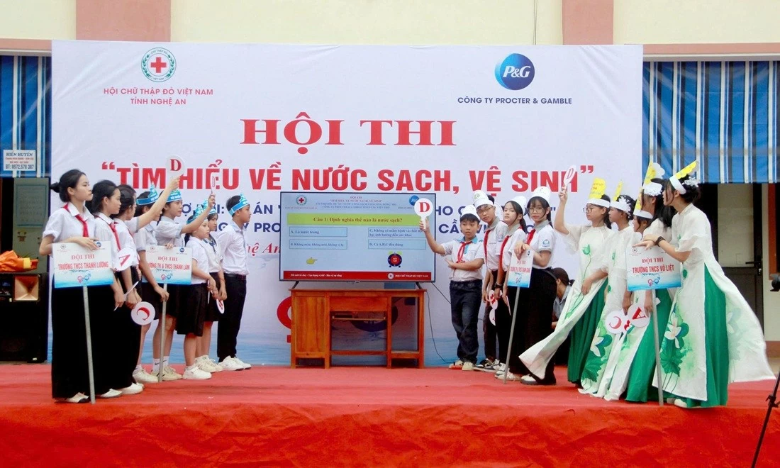 Lan tỏa ý thức bảo vệ sức khỏe từ nguồn nước sạch Lan tỏa ý thức bảo vệ sức khỏe từ nguồn nước sạch