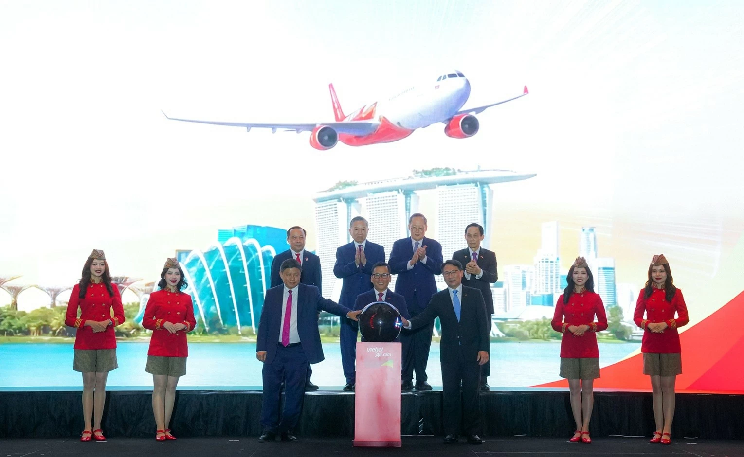Vietjet tăng kết nối đến thành phố biển hàng đầu Việt Nam thông qua trung tâm hàng không châu Á - Thái Bình Dương Vietjet tăng kết nối đến thành phố biển hàng đầu Việt Nam thông qua trung tâm hàng không châu Á - Thái Bình Dương