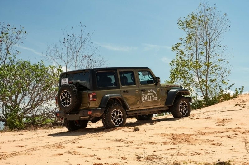 Khả năng off-road là yếu tố tạo nên giá trị cốt lõi của Wrangler. Khả năng off-road là yếu tố tạo nên giá trị cốt lõi của Wrangler.