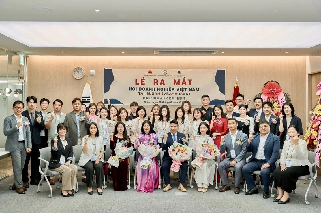 Lễ ra mắt Hội Doanh nghiệp Việt Nam tại Busan (Hàn Quốc)