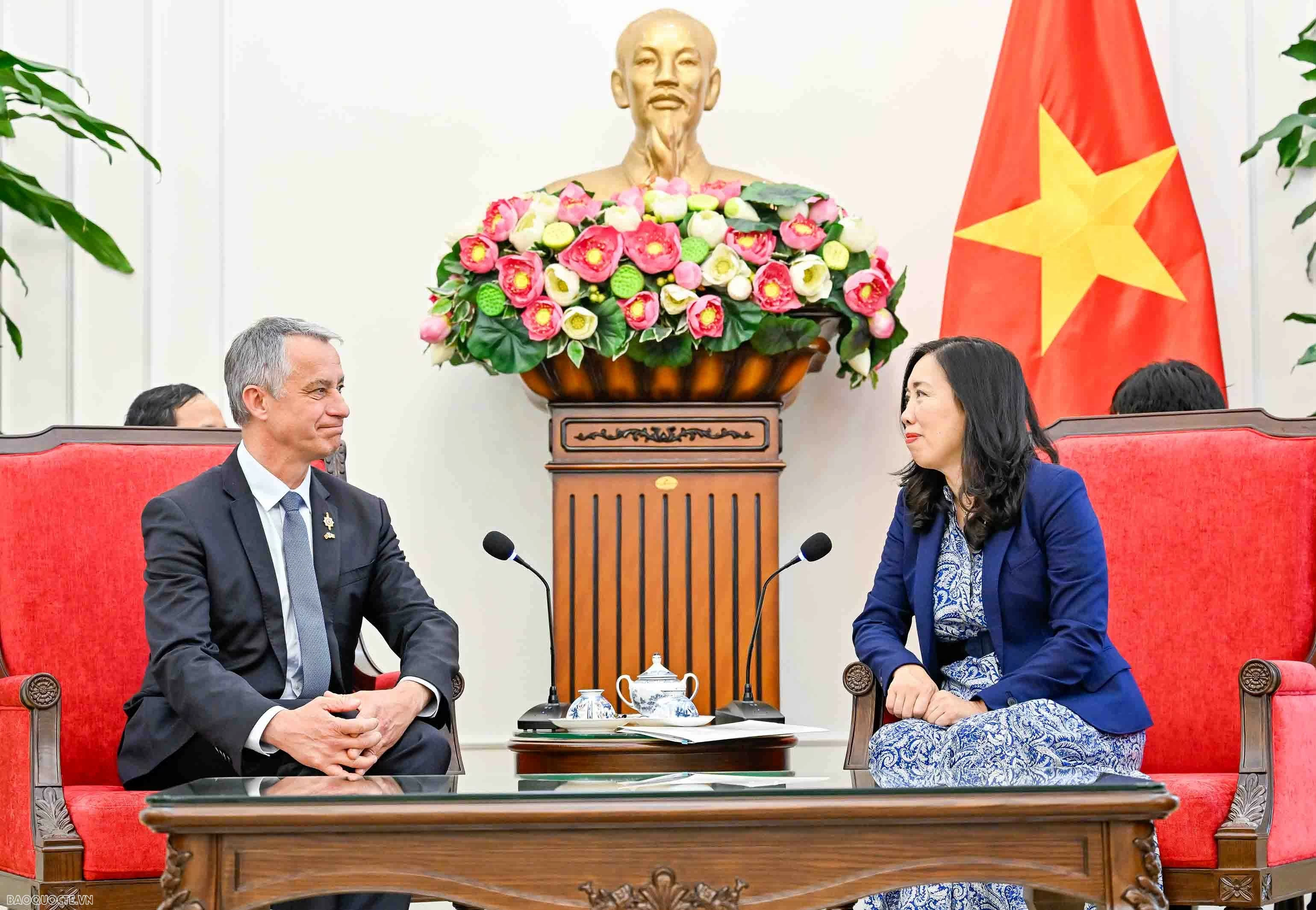 Thứ trưởng Ngoại giao Lê Thị Thu hằng Thứ trưởng Ngoại giao Lê Thị Thu hằng
