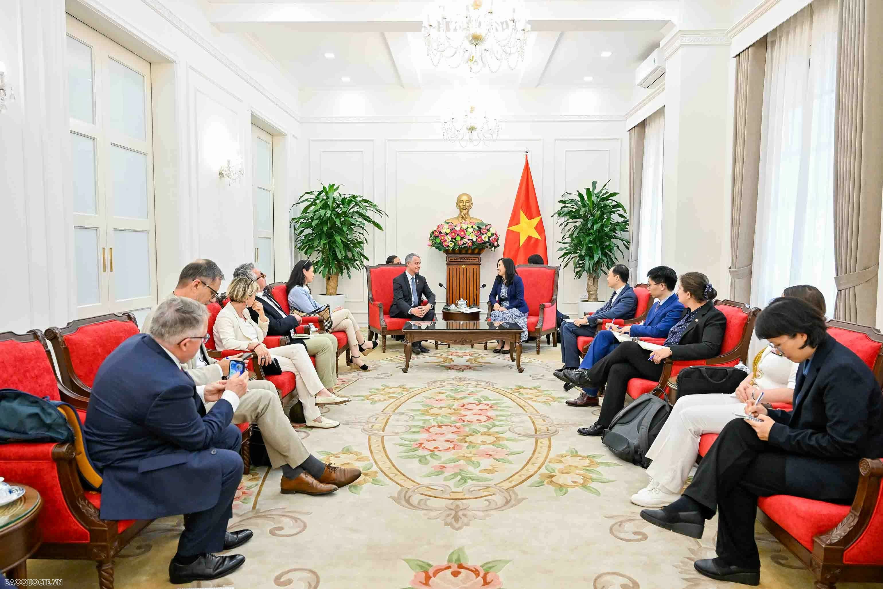 Thứ trưởng Ngoại giao Lê Thị Thu hằng Thứ trưởng Ngoại giao Lê Thị Thu hằng