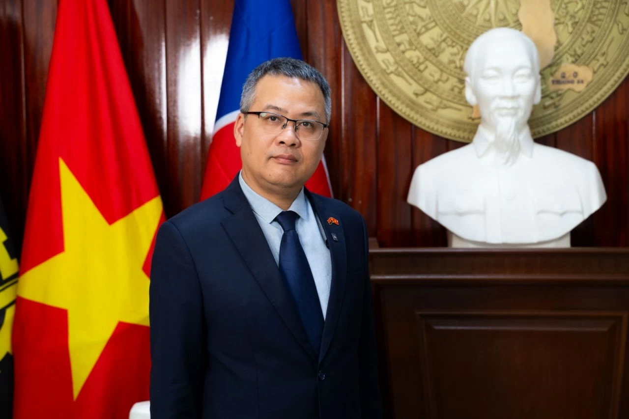 PHỎNG VẤN ĐẠI SỨ VIỆT NAM TẠI ANGOLA Đại sứ Dương Chính Chức: Chuyến thăm của Bộ trưởng Ngoại giao Angola có nhiều ý nghĩa quan trọng